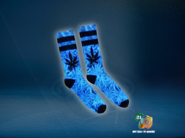 Libero | Noisy black socks w/ blue 4:20 Leaf Prints